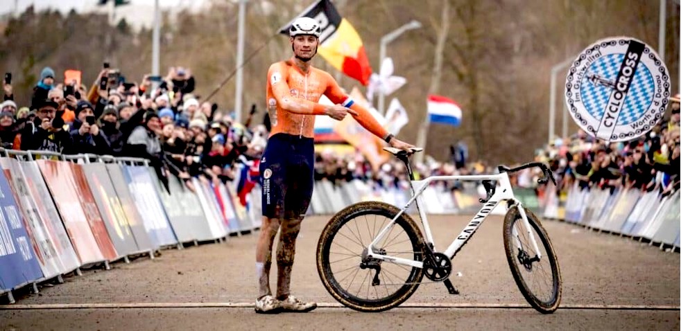 Victoire de Mathieu van der Poel